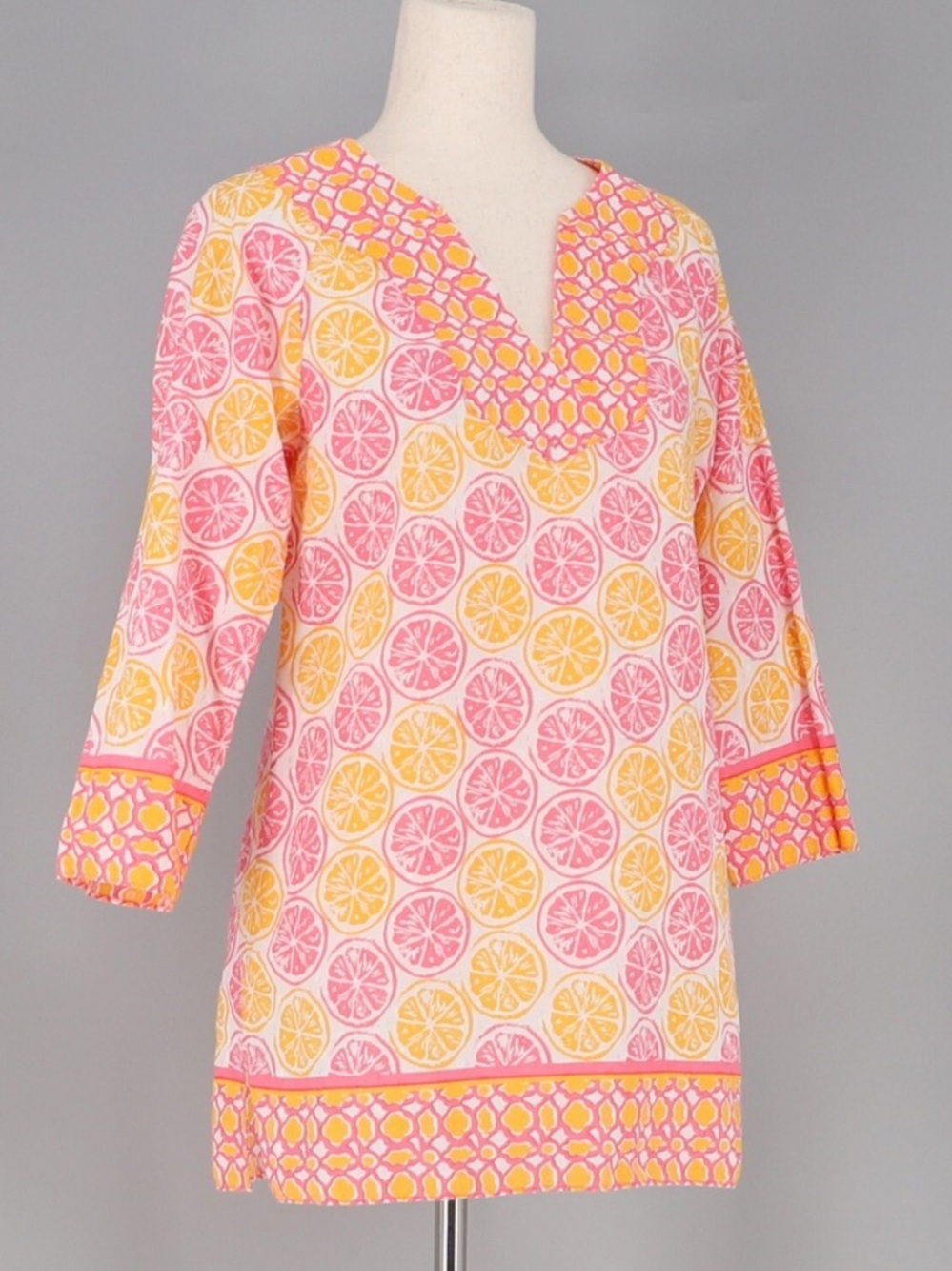 Vineyard Vines Bright Citrus Print Women’s Tunic Top - Pink & Yellow size S